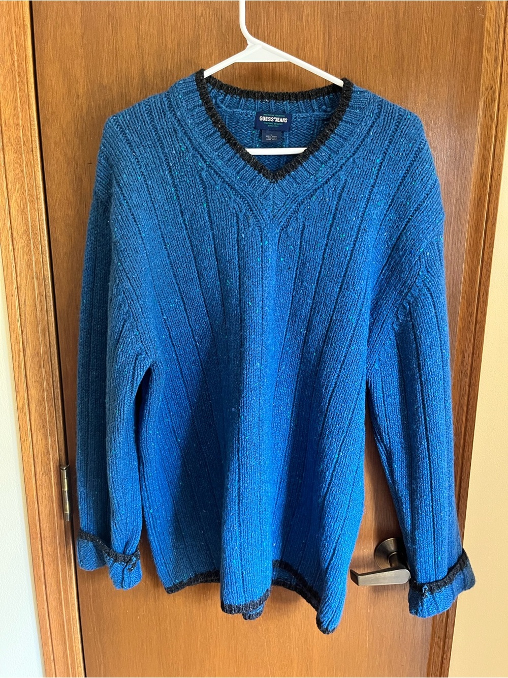 Guess vintage wool womens large V-Neck Knit Sweater